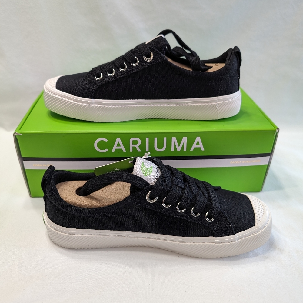 NEW Cariuma OCA Low Black Canvas Sneaker